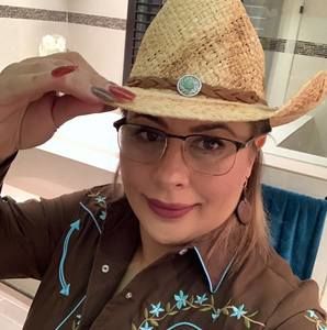 Meet your Posher, Rita